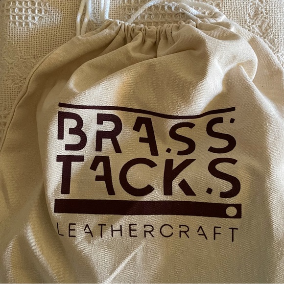NEW Brass Tacks Leathercraft Sling Shoulder Bag - Picture 7 of 13